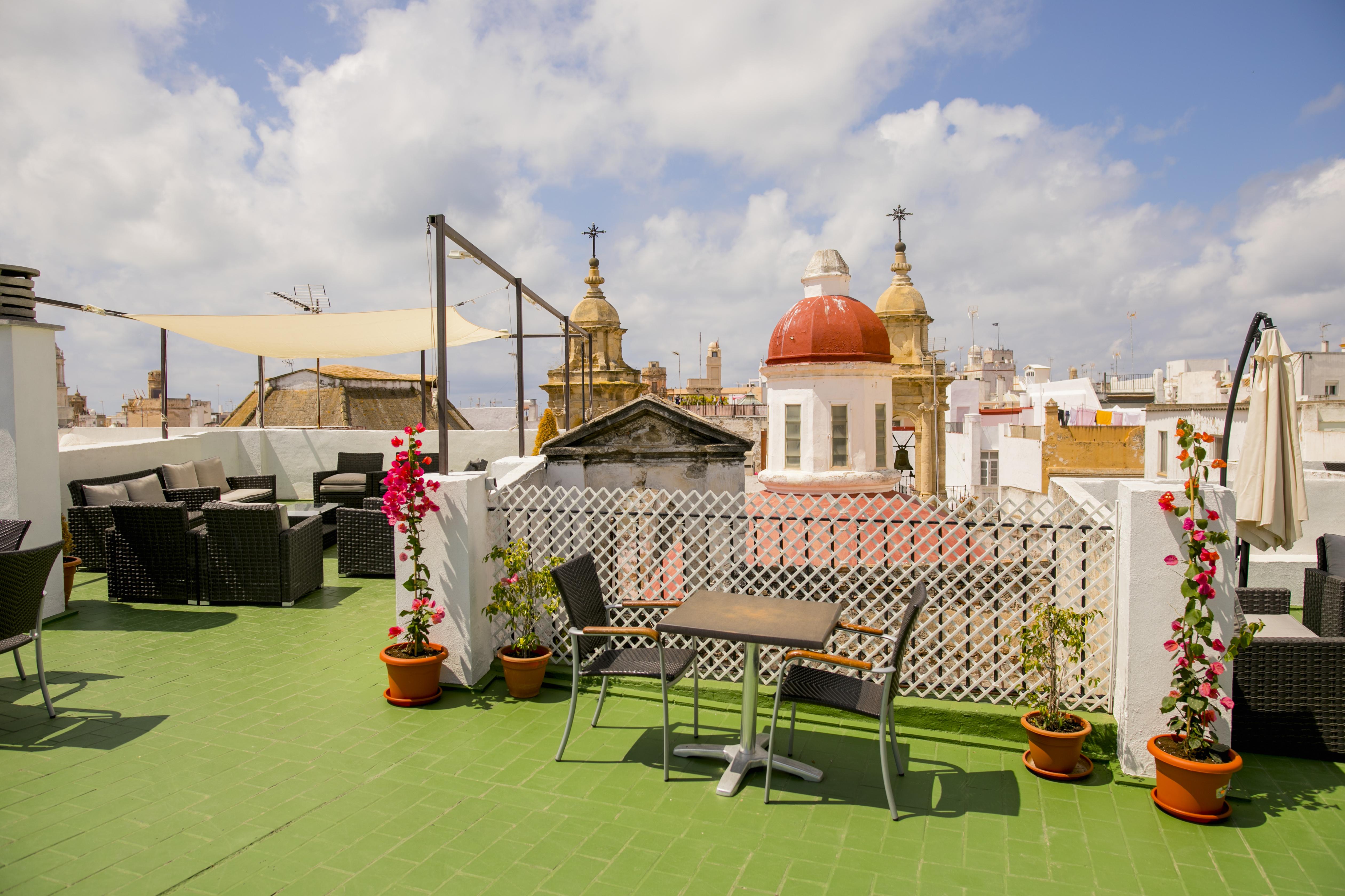 Hotel Las Cortes De Cadiz Exterior photo